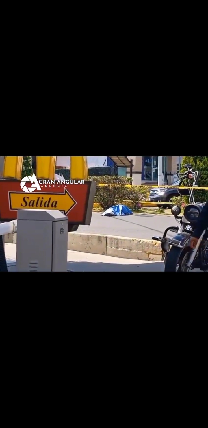 Video desde Puebla: Asesinan a hombre afuera de McDonalds en San Andrés Cholula