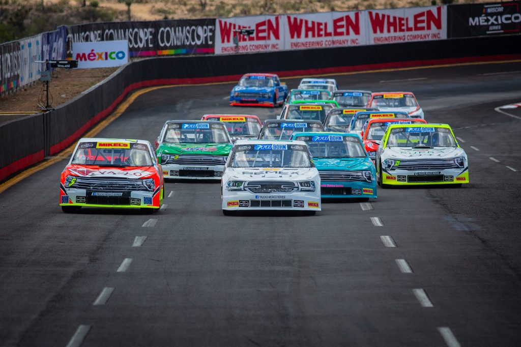 Con batalla por la zona de Playoffs, regresa Trucks México series al Óvalo Aguascalientes México