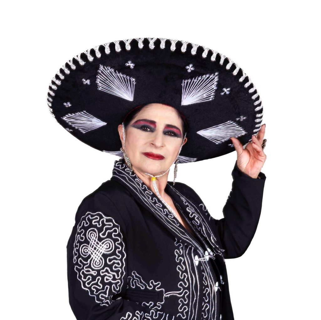 Astrid Hadad, una artista que despierta conciencias.