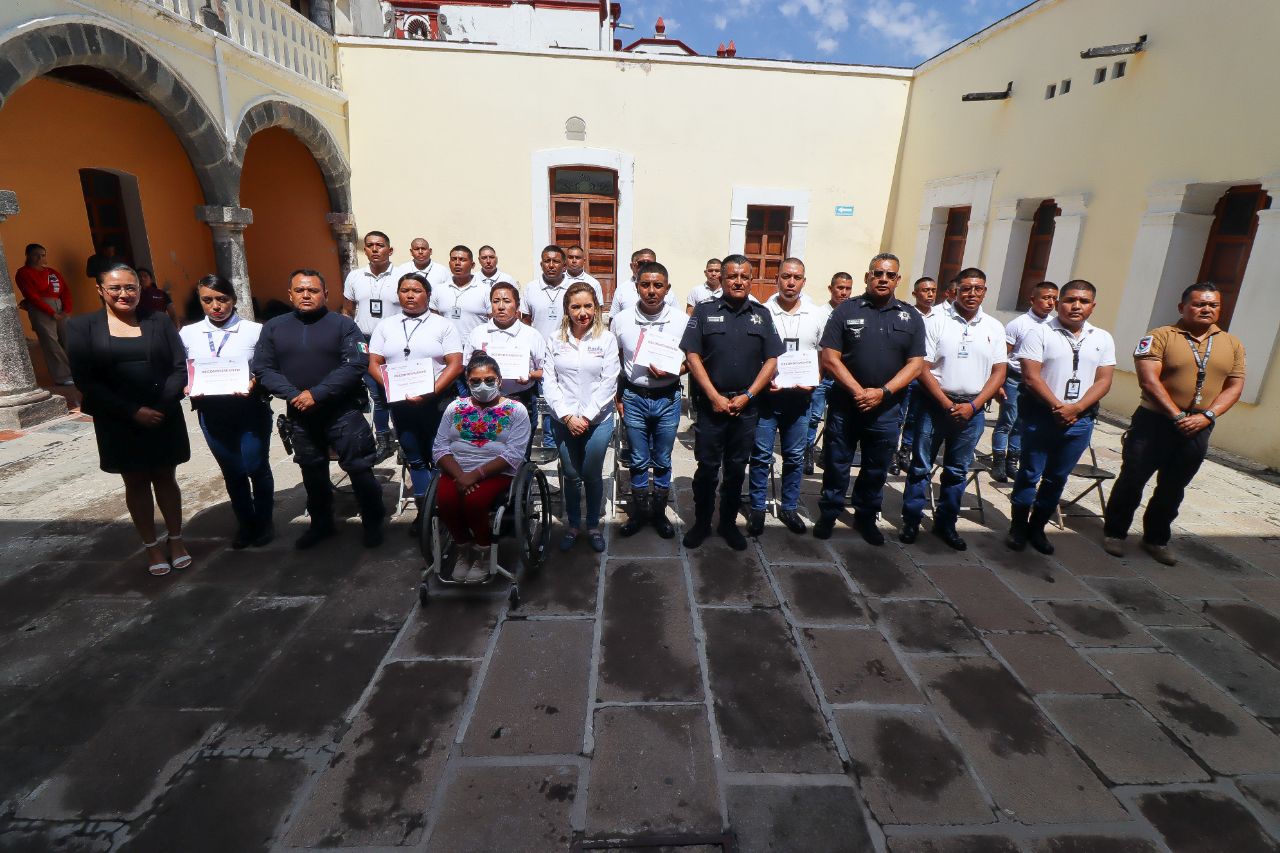 San Pedro Cholula, primer municipio de Puebla en capacitar a policías en lengua de señas mexicana