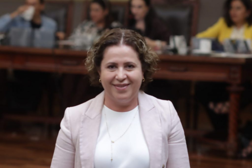 Presentan en el Congreso del Estado iniciativa para denunciar el abandono de adultos mayores