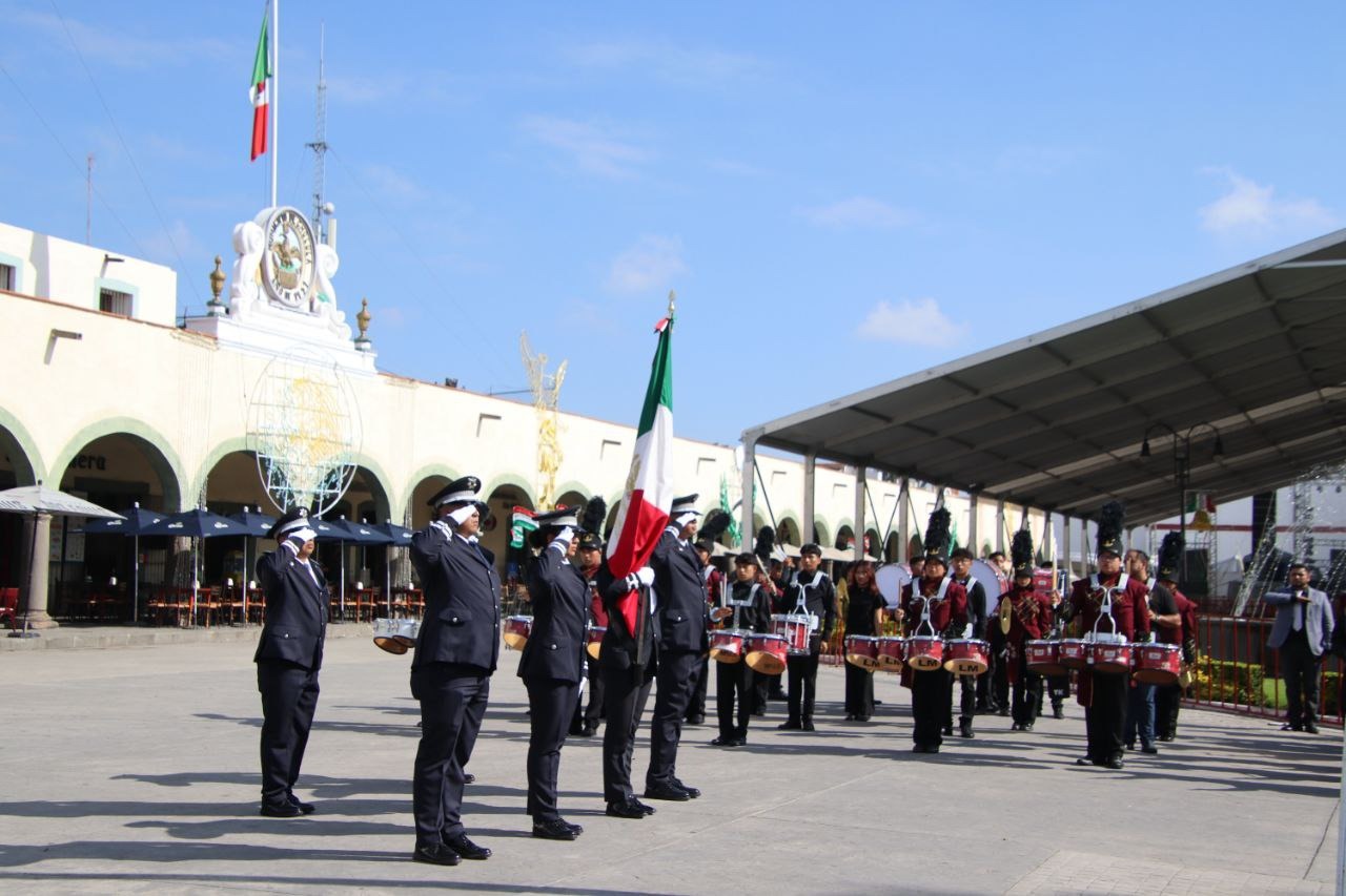 Encabeza Paola Angon ceremonia conmemorativa al CCXIII Aniversario del Inicio de la Independencia de México