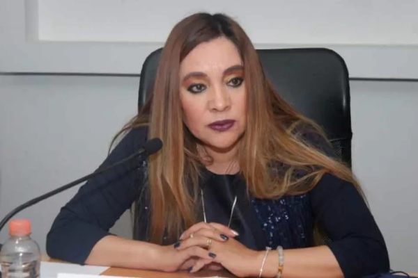 Video desde Puebla: Presenta ante el Congreso Amanda Gómez su renuncia como titular de la Auditoría Superior 