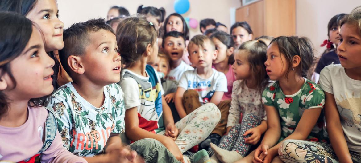 Solo un tercio de los niños ucranianos asiste a la escuela con normalidad