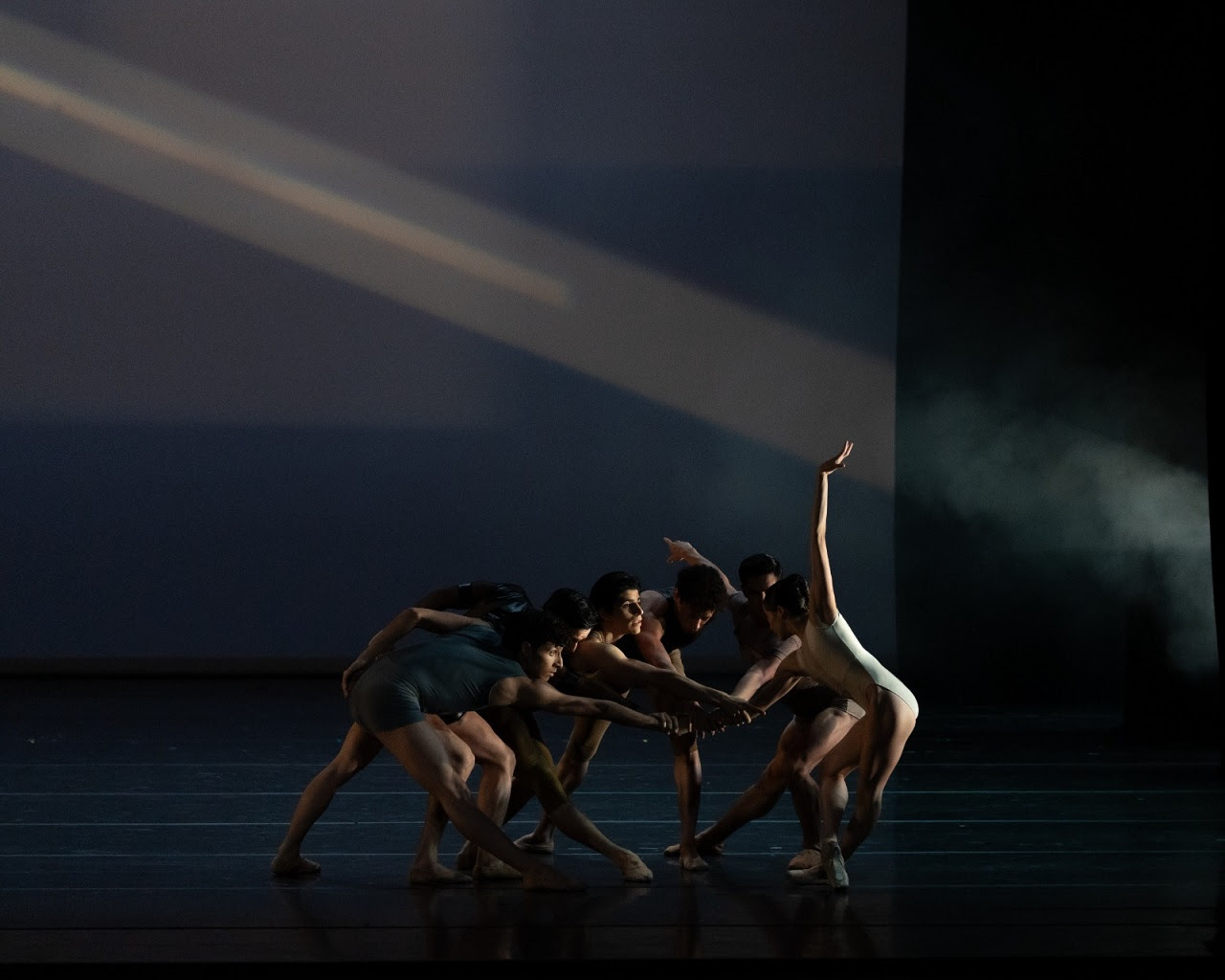 El Cenart y la Compañía Nacional de Danza brindan homenaje a Juan José Calatayud con el espectáculo coreográfico Miradas