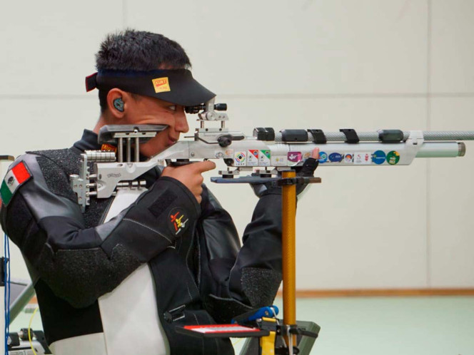 ¡Oro y boleto olímpico para México! Edson Ramírez se corona en Rifle