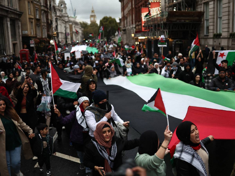 En Reino Unido siguen las marchas a favor de Palestina; asisten 100 mil personas