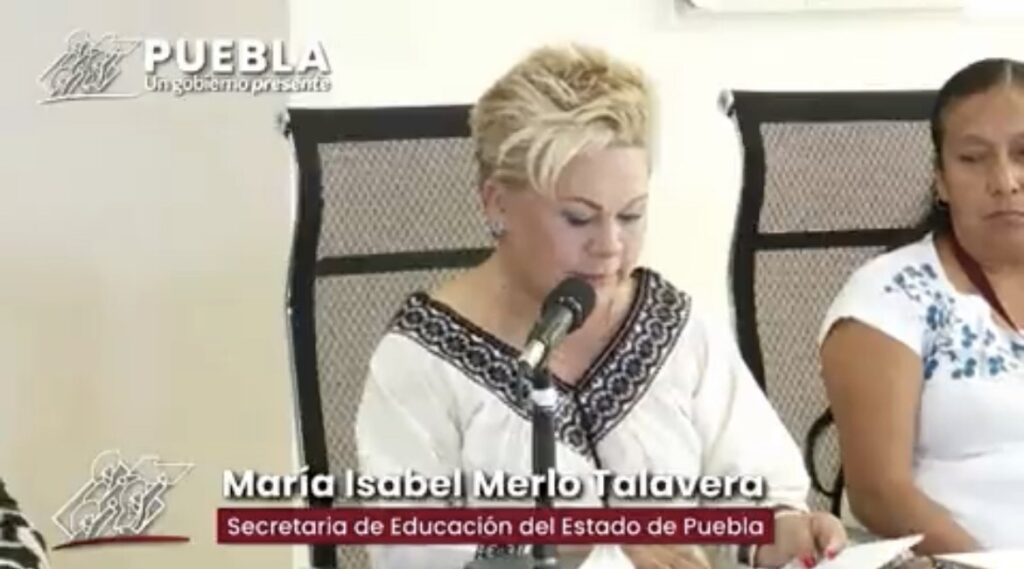 SEP en Puebla dará becas de mil 400 pesos para más de 10 mil estudiantes, anunció Isabel Merlo
