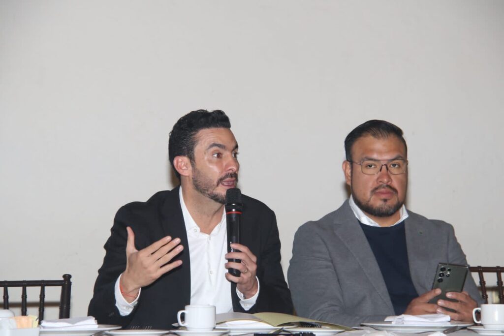 En noviembre Toño López pedirá licencia para buscar la alcaldía capitalina