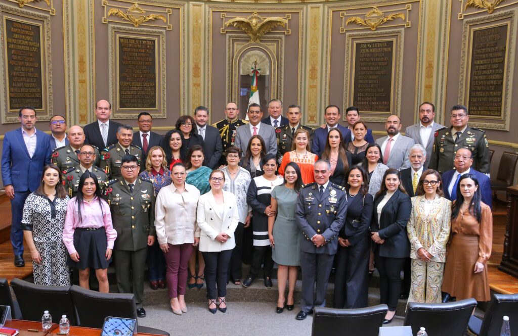 Sergio Salomón encabezó evento en el Congreso local