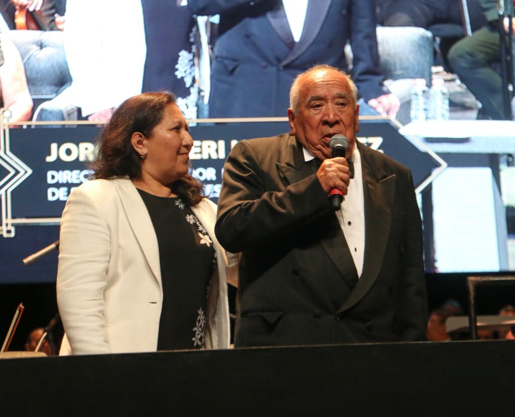 Con homenaje, gobierno estatal reconoce trayectoria del maestro Jorge Altieri Hernández