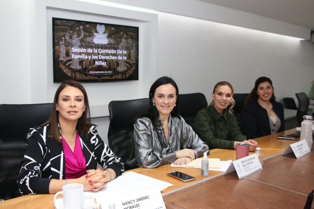 Aprueban en Comisión del Congreso dictamen para garantizar el derecho de la niñez a las tecnologías de la información