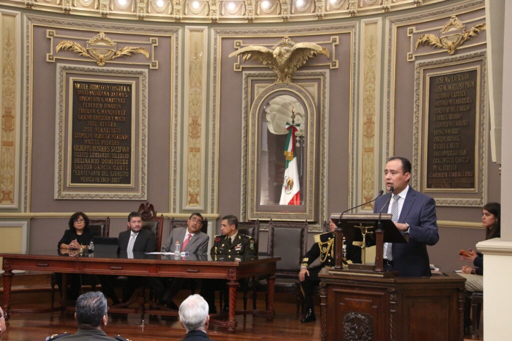 Inscriben en el Muro de Honor del Congreso del Estado: “2023, Año del Bicentenario del Heroico Colegio Militar”