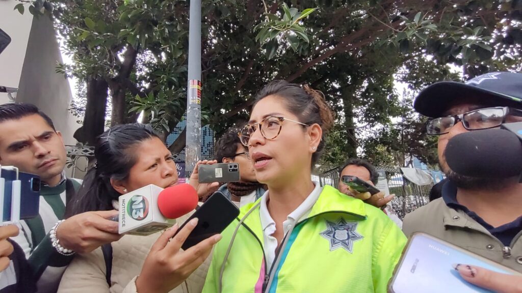 Se plantea regular la cantidad de personas que vayan en motocicleta y la edad : Rayo Ramírez