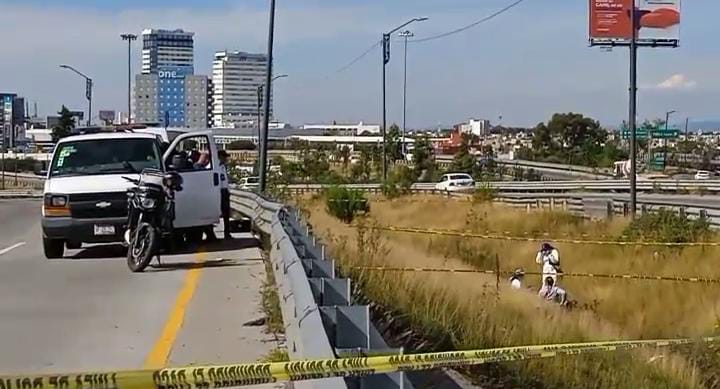 Video desde Puebla: hallan cadáver de un hombre en avanzado estado de descomposición en San Andrés Cholula