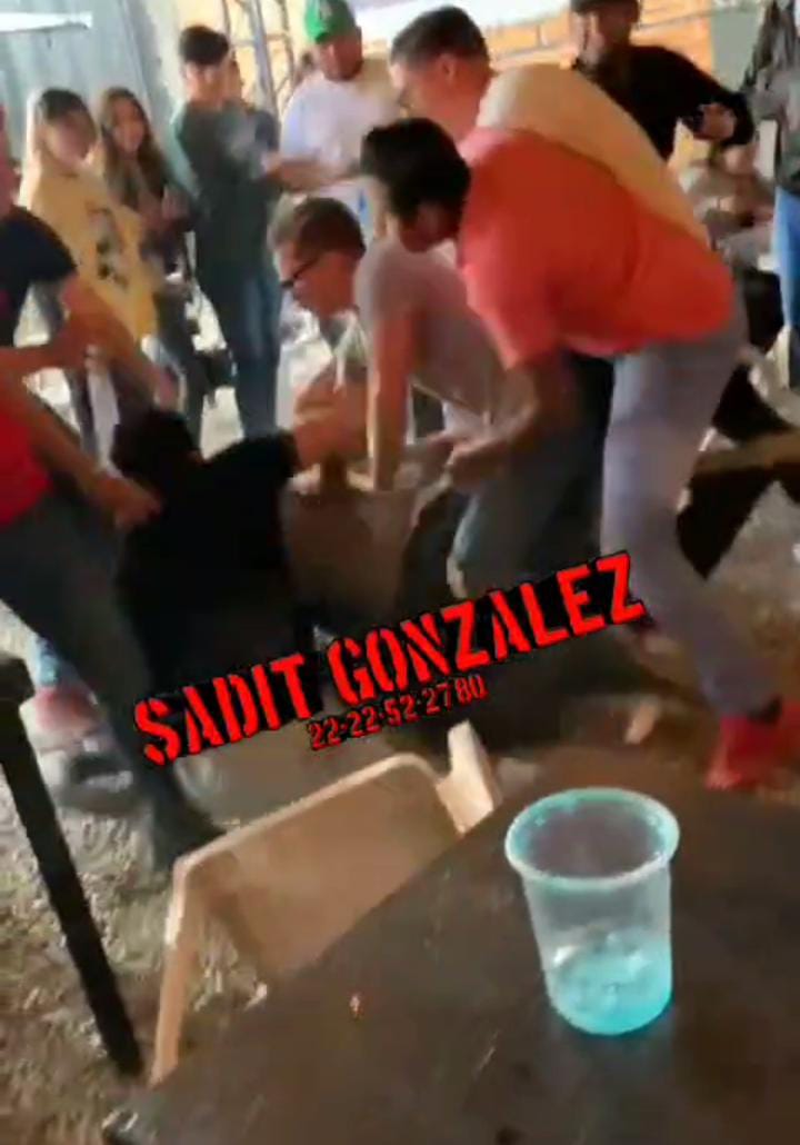 Video: Riña en bar “Una y más” dejó 4 detenidos