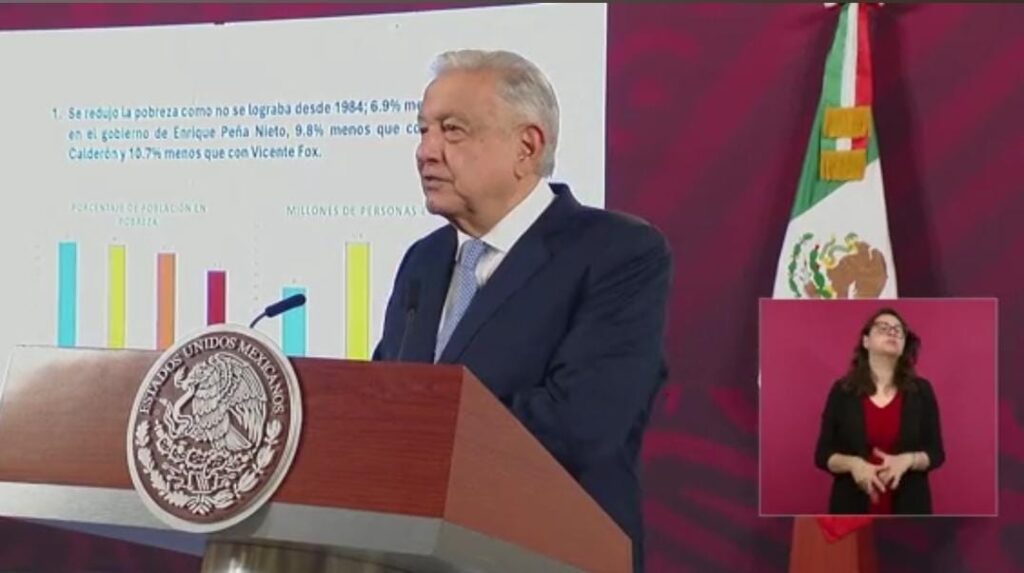 AMLO califica de “pena ajena” marcha para defender al Poder Judicial