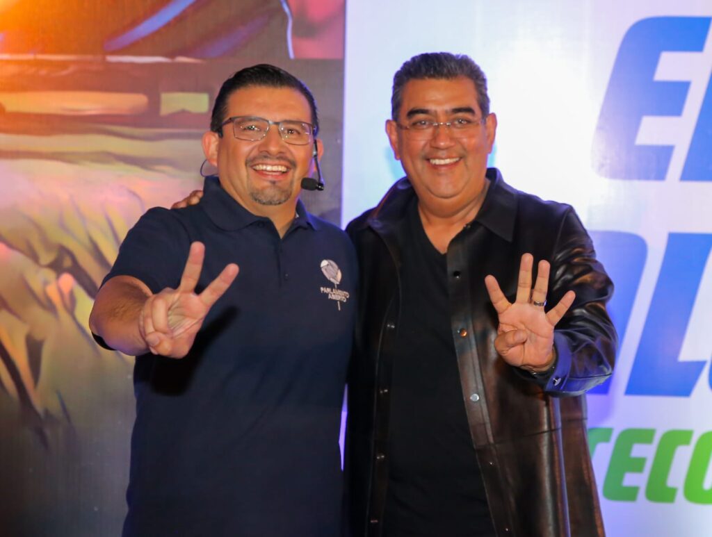 Destaca Sergio Salomón papel de legisladores para transformar la realidad de la entidad