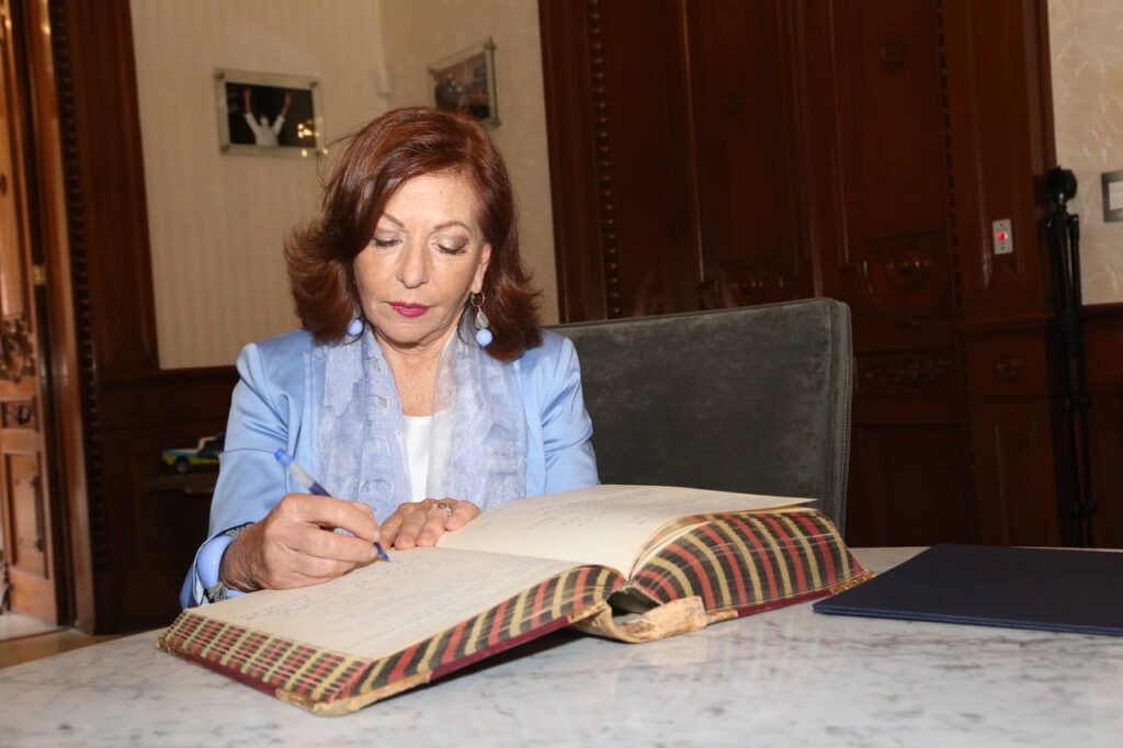 Valentina Alazraki, nombrada visitante distinguida por el ayuntamiento de Puebla