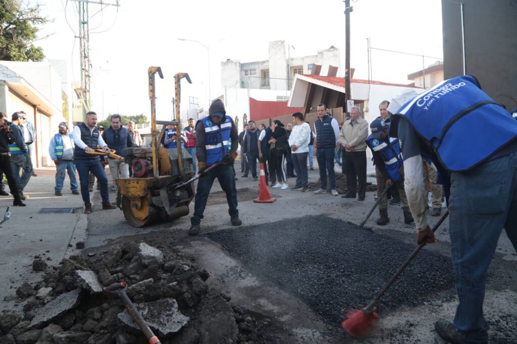 Inician nueva etapa de bacheo