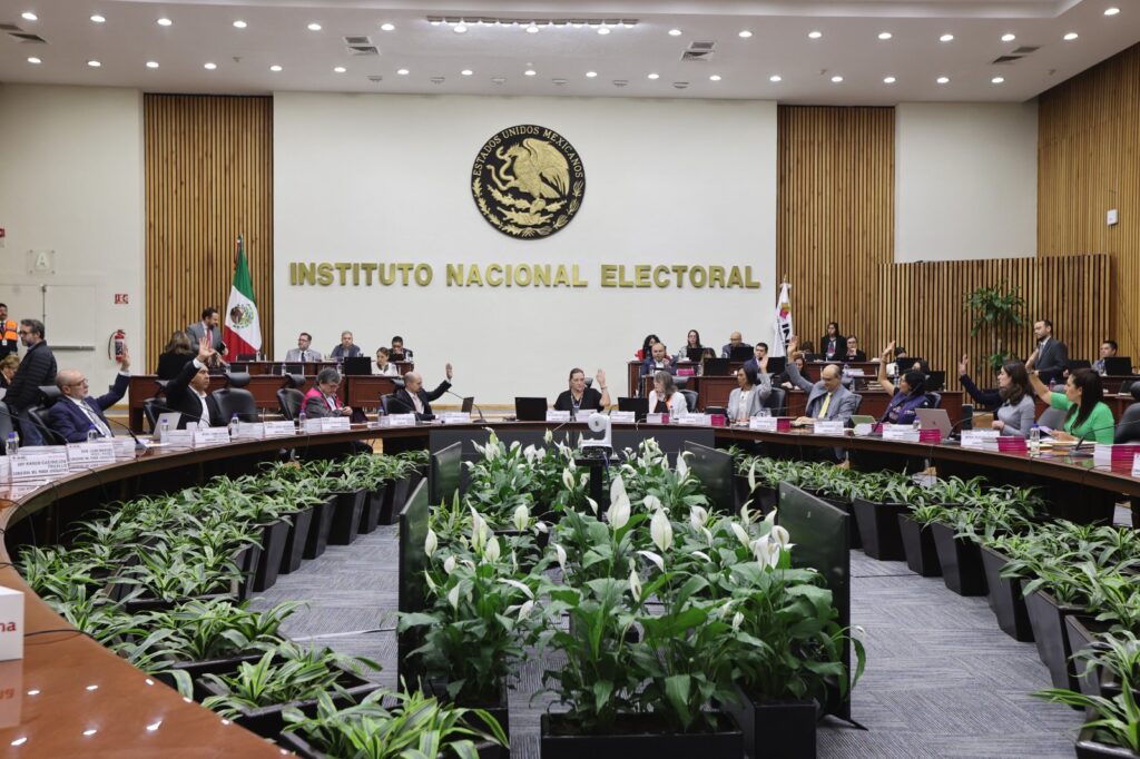 Ajusta INE fechas de inicio y fin de precampañas del Proceso Electoral Federal 2023-2024