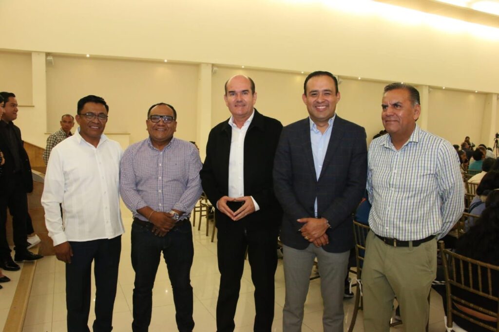 Destaca Eduardo Castillo trabajo de representantes populares a favor de la sociedad