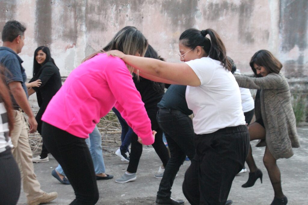 Participan trabajadoras del Congreso del Estado en taller de defensa personal