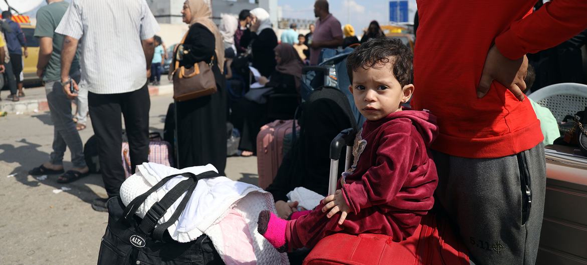Israel-Palestina: Gaza sufre por la escasez de combustible y la crisis sanitaria