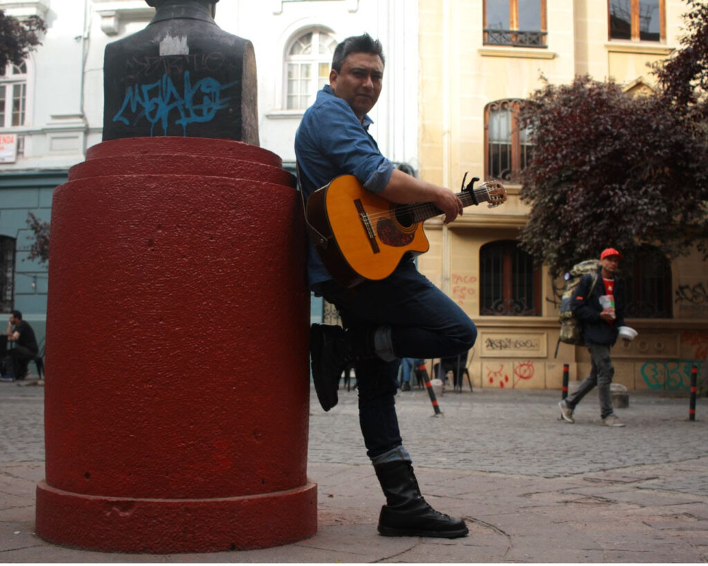 Álex Molina estrena su disco “Pasado de Moda”