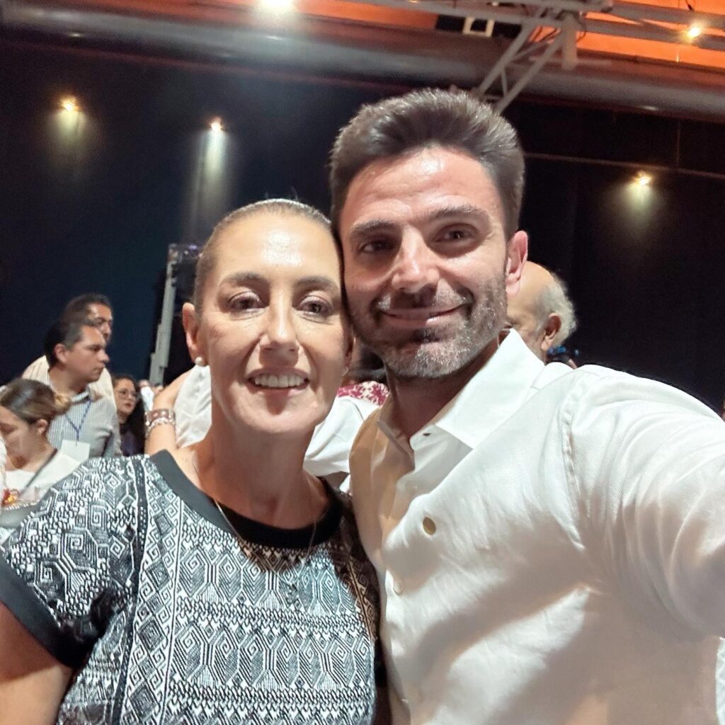 Luego de fracasar en la contienda por la candidatura a gobernador, Rodrigo Abdala se registra por la ciudad de Puebla