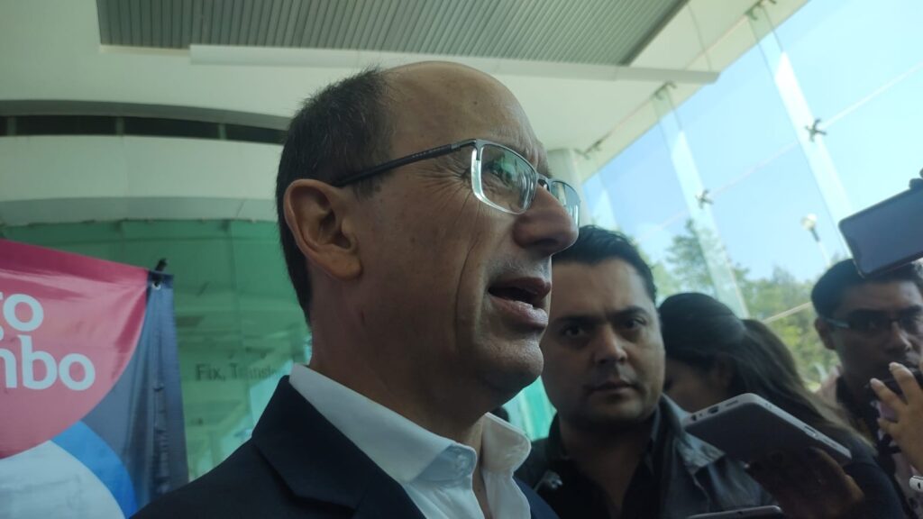 Ayuntamiento analiza instalación de mesas y sillas en el corredor de la 16 de septiembre, indicó Alejandro Cañedo