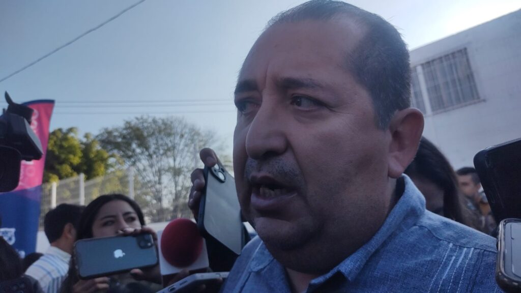 Anterior administración nos dejó un “cochinero y cagadero” en el tema de obras del centro: Vélez