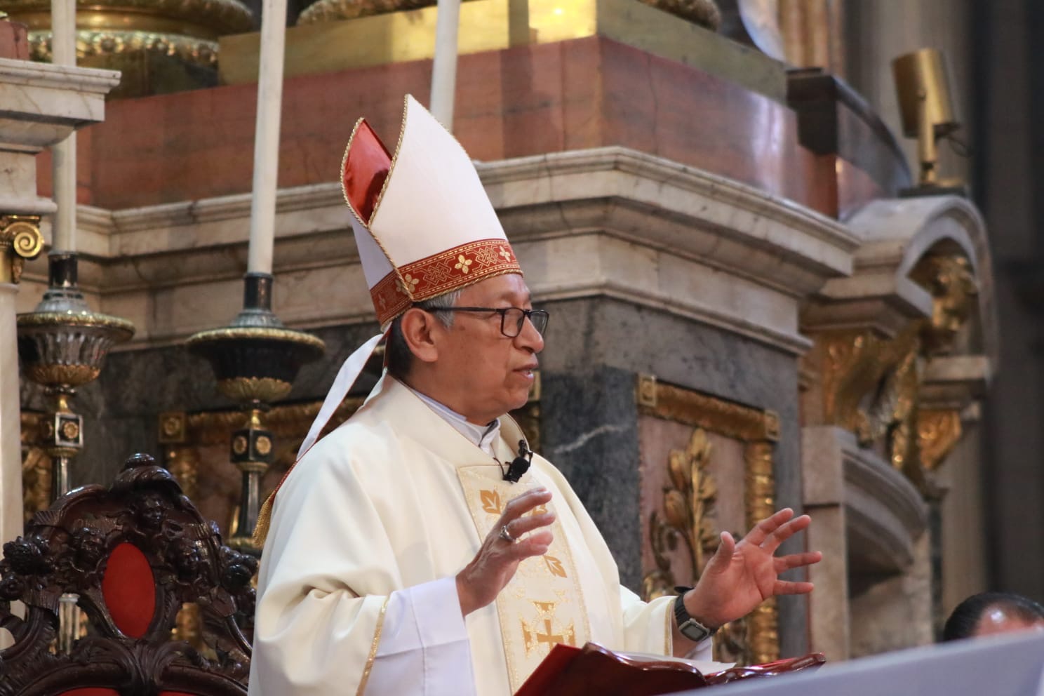 Celebra obispo auxiliar  de Puebla la fiesta de Cristo Rey del Universo 