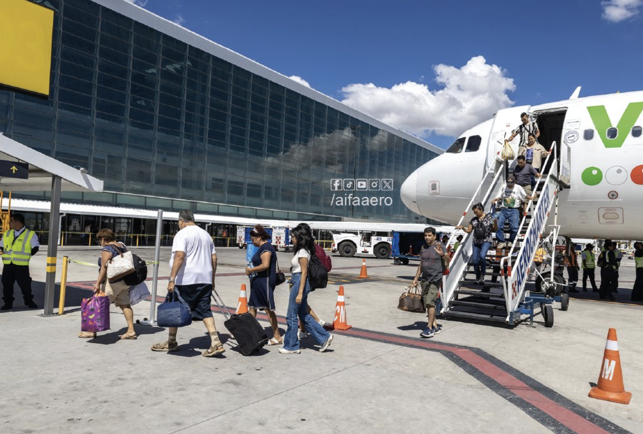 Nuevo servicio de transporte terrestre ofrece una conexión directa entre los aeropuertos de la Ciudad de México y Felipe Ángeles