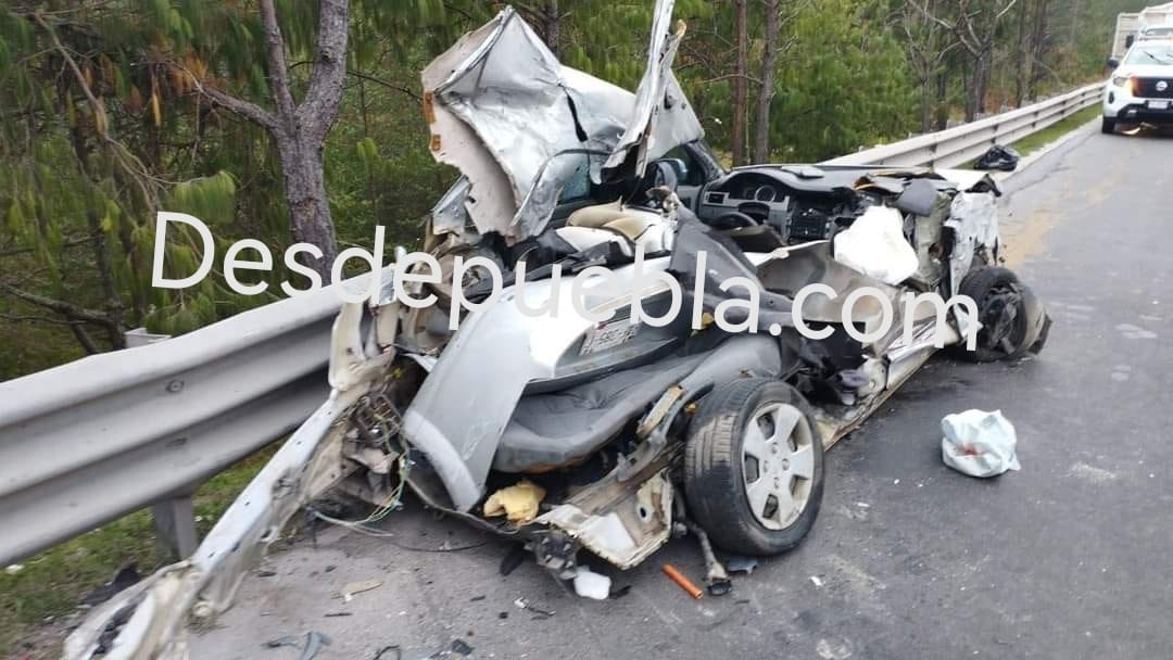 Fotonota: Destrozó su vehículo en la México Tuxpan