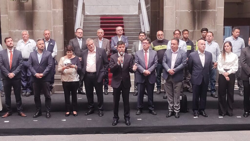 Video desde Puebla: Eduardo Rivera y regidores del PAN respaldaron a Consuelo Cruz