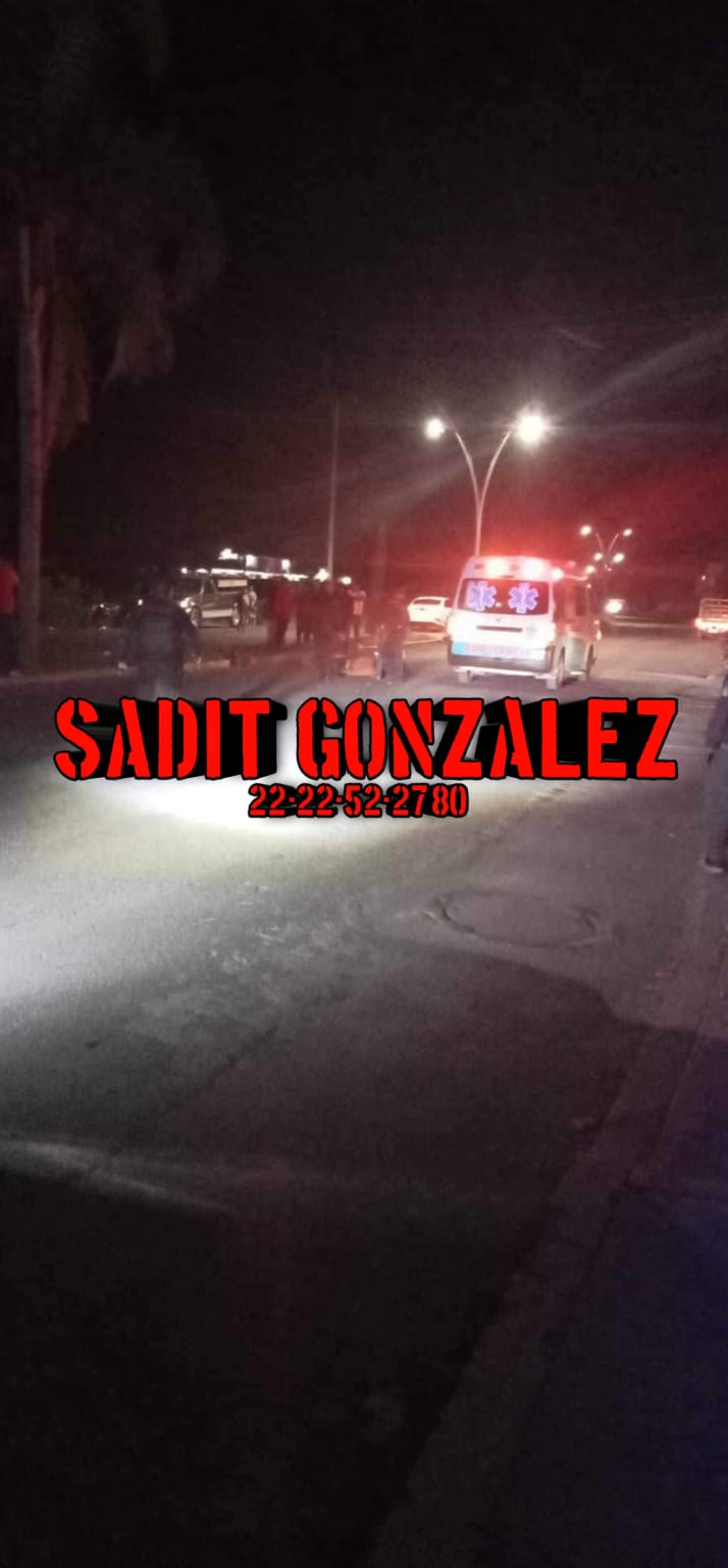 Muere motociclista atropellado en Los Reyes de Juárez