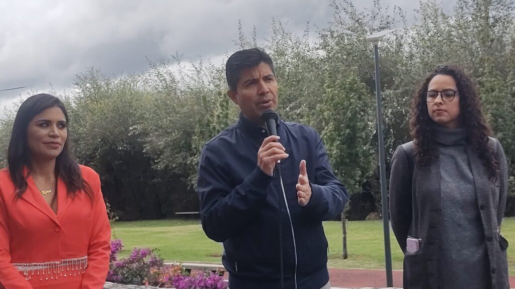 Video desde Puebla: Eduardo Rivera niega que el 15 de diciembre se separe del cargo