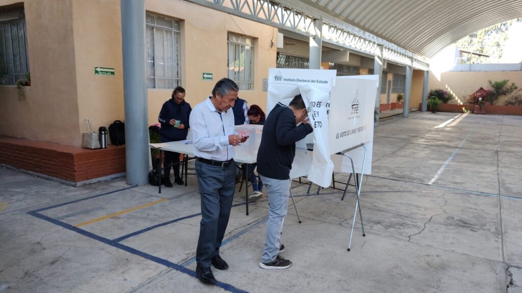 Finaliza renovación de mesas directivas de colonias