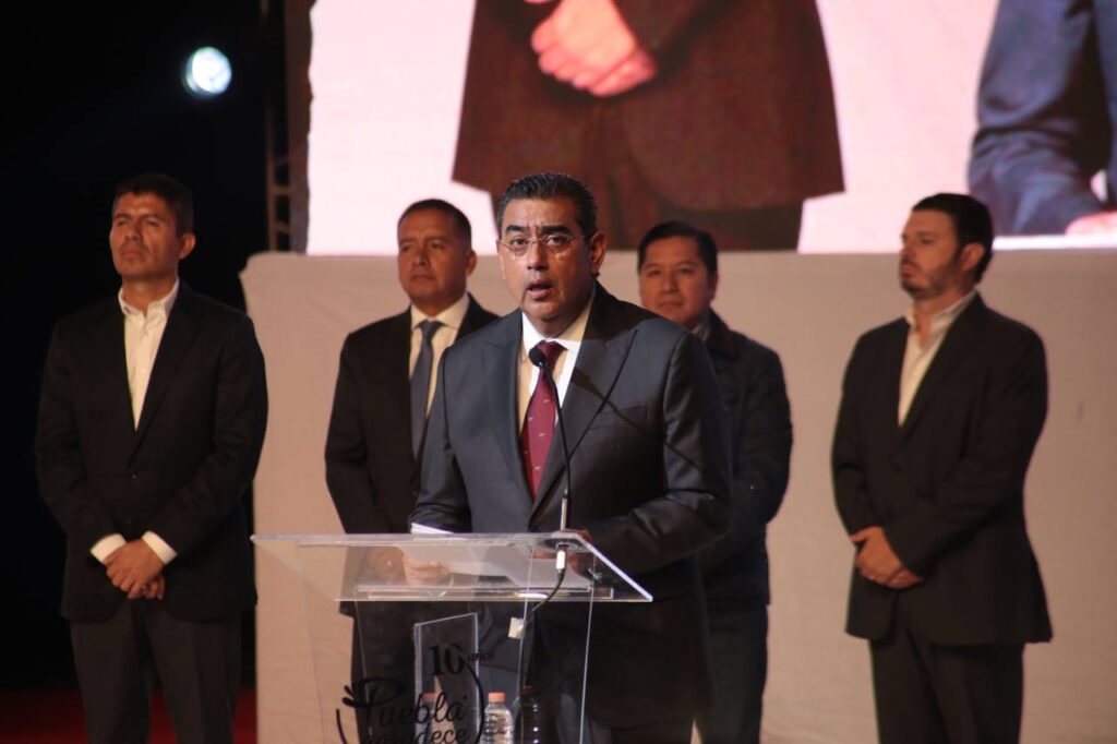 Pide Sergio Salomón a ayuntamientos mejorar salarios de policías