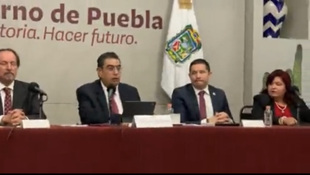 Video: Felicita Sergio Céspedes a Armenta Mier por ganar la encuesta