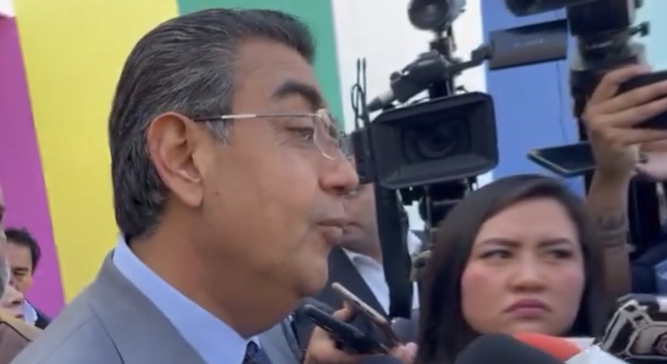 El gobierno de Puebla reubicará el helicóptero del estado que vigila la capital, informó Sergio Salomón
