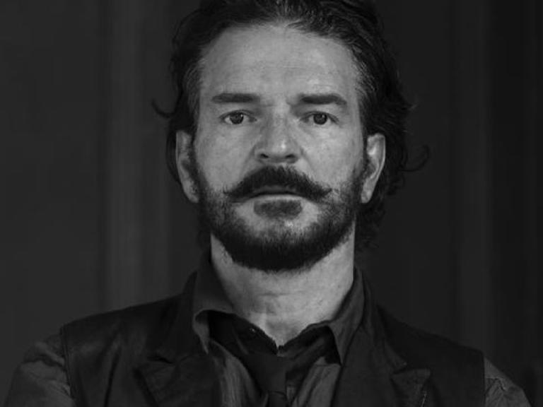 Ricardo Arjona se retira de los escenarios por problemas de salud; “les digo adiós y gracias”