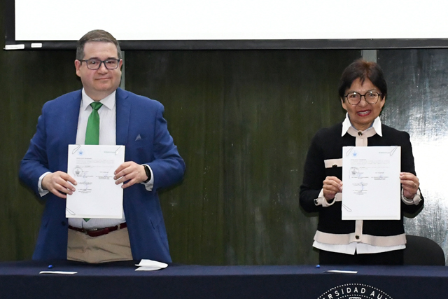 Encabeza la Rectora María Lilia Cedillo Ramírez firma de convenio BUAP con la empresa Schaeffler