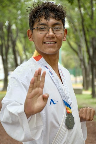 Preparatoriano BUAP gana medalla de plata en Juegos Deportivos Escolares Centroamericanos y del Caribe 2023