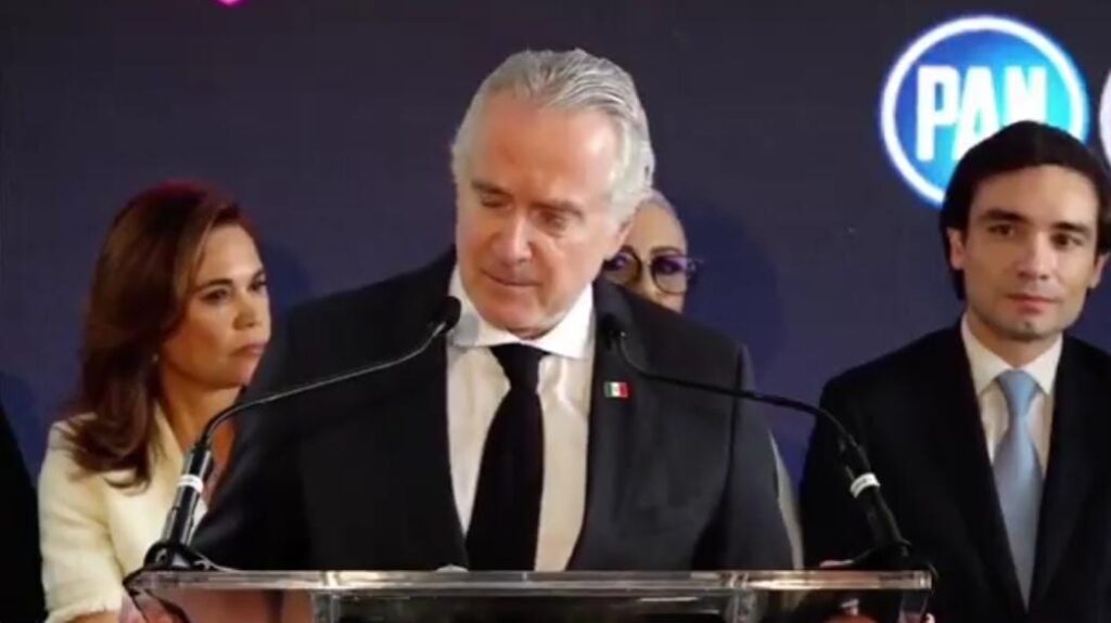 Xóchitl Gálvez presenta a su equipo de precampaña para el 2024