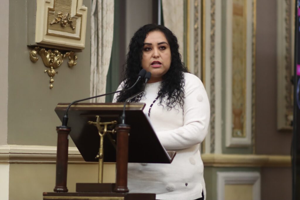 Presentan iniciativa en el Congreso del Estado para sancionar elaboración de contenido íntimo con inteligencia artificial