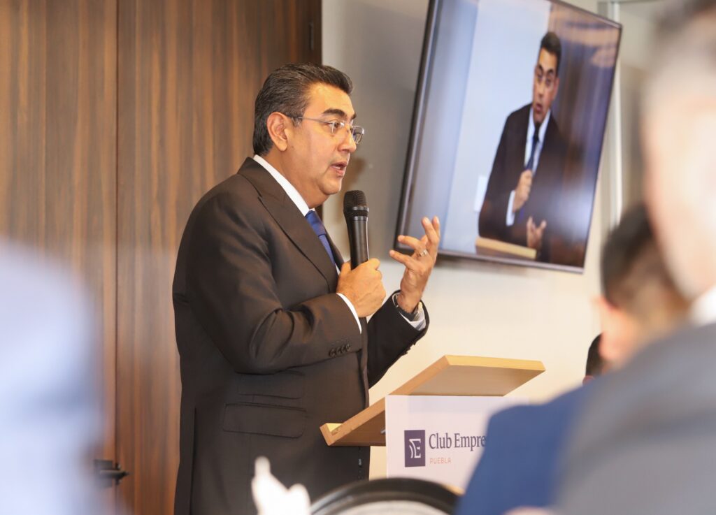 Sergio Salomón encabezó reunión con el Club de Empresarios