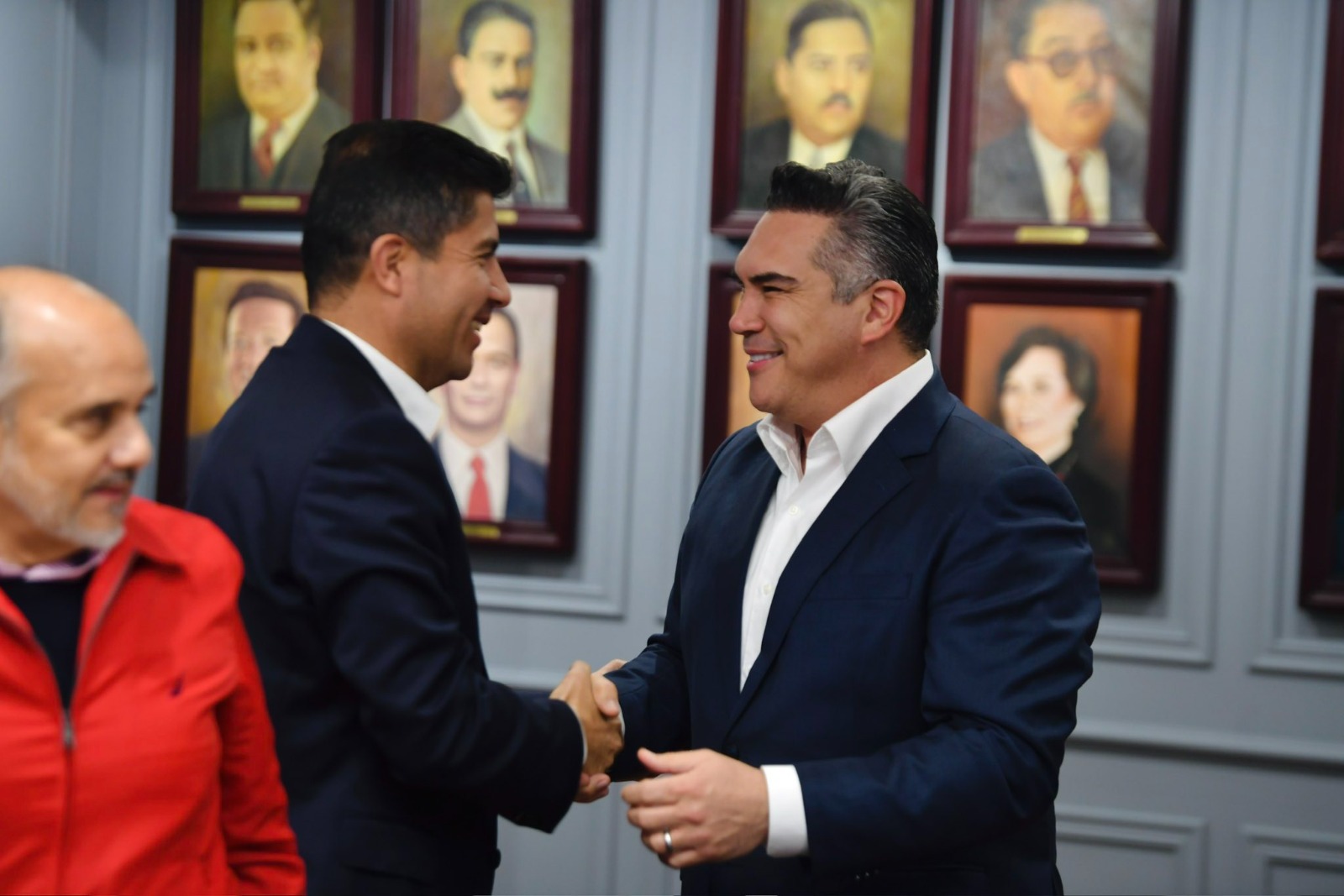 PRI, primero en oficializar candidatura de Eduardo Rivera al gobierno estatal