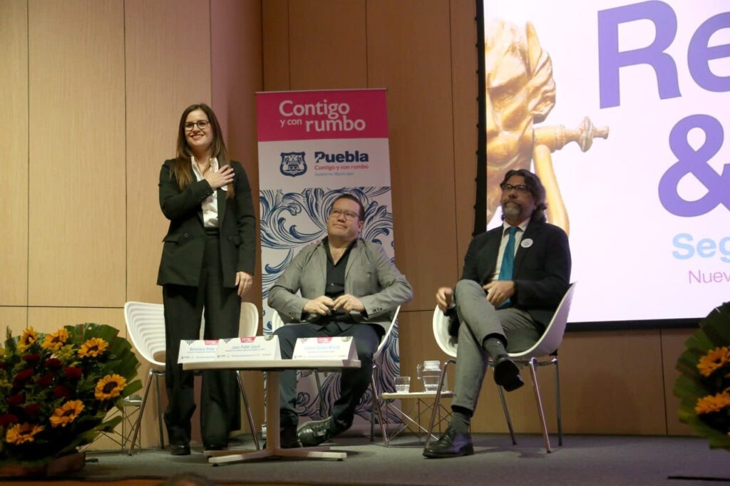 Sociedad civil recibe premio por programas para el Centro Histórico